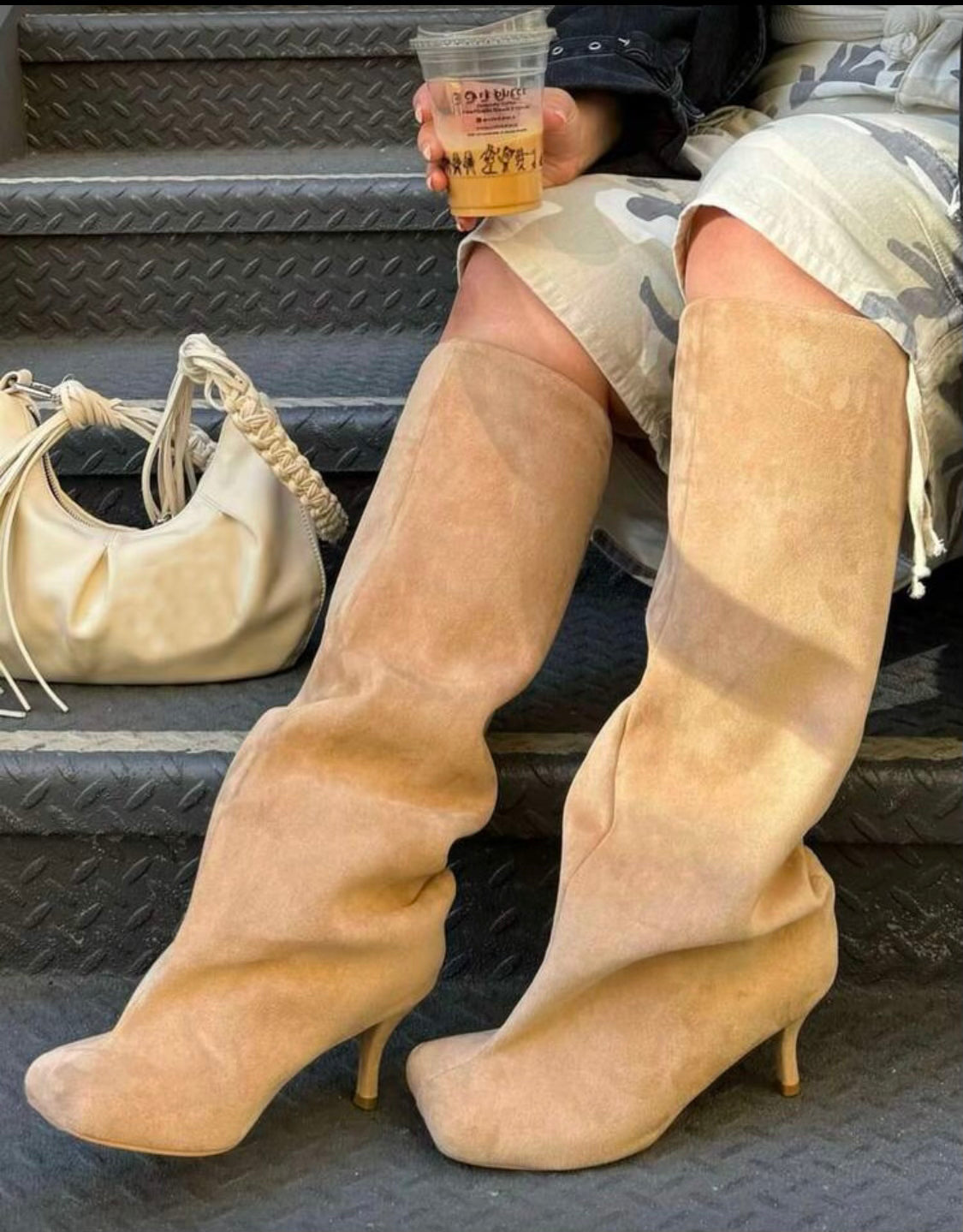 Lossy girl boots