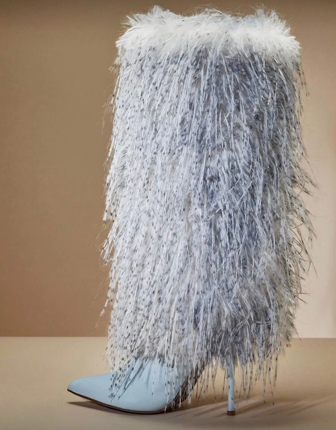 Tail fur boots